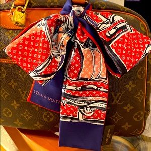 Authentic Louis Vuitton Bandeau